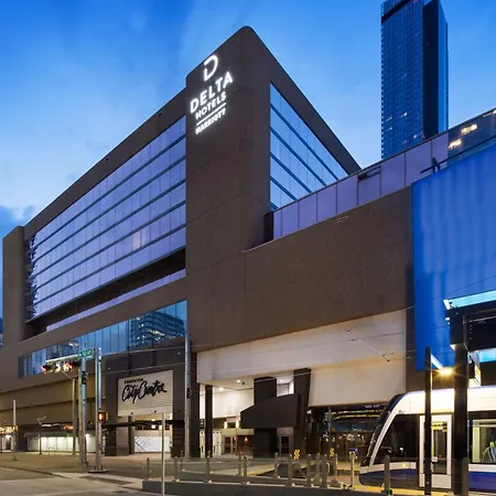 Delta Hotels By Marriott Edmonton Centre Suites-3
