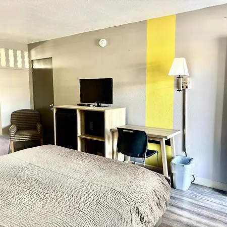 Super 8 By Wyndham Albuquerque Downtown-3