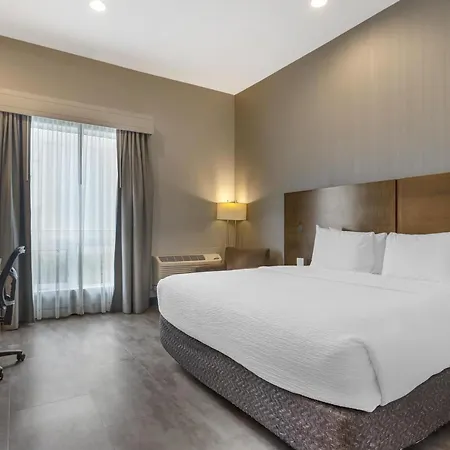 Best Western Plus East Side-3