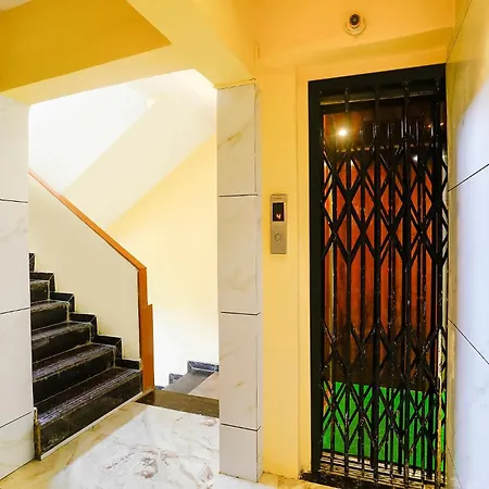 Fabhotel Ratna Mahal-3