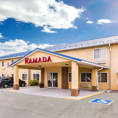 Ramada By Wyndham Sioux Falls-3