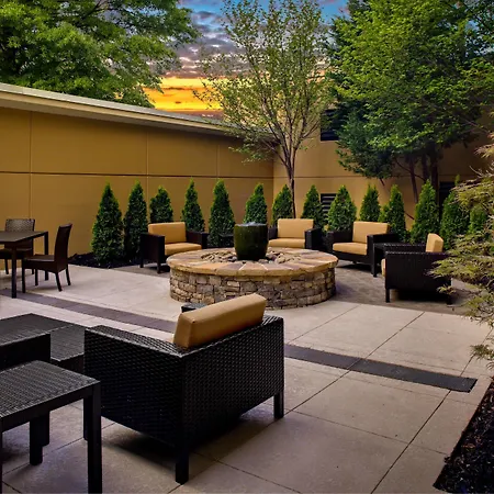 Courtyard By Marriott Atlanta Buckhead-3
