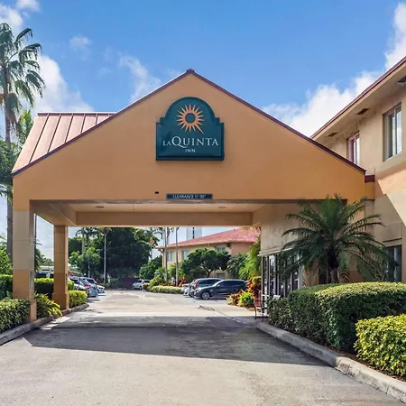 La Quinta By Wyndham Fort Lauderdale Pompano Beach-2