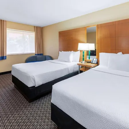 La Quinta By Wyndham Fort Lauderdale Pompano Beach-3