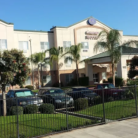 Comfort Suites Fresno River Park-3