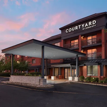 Courtyard Newport News Yorktown-2