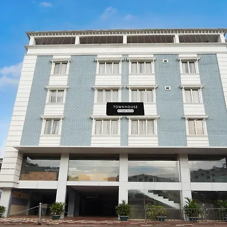 Townhouse Mg Road Trivandrum Formerly Nandanam Park-3