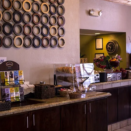 Chase Suite El Paso-2