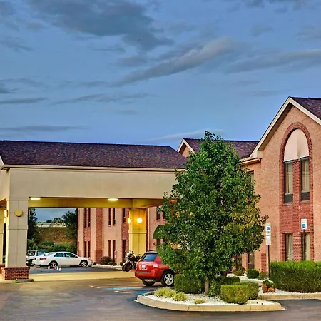 Days Inn & Suites By Wyndham Louisville Sw-2
