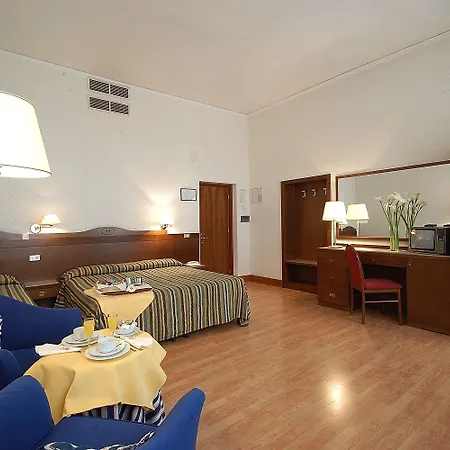 Hotel Martelli-2