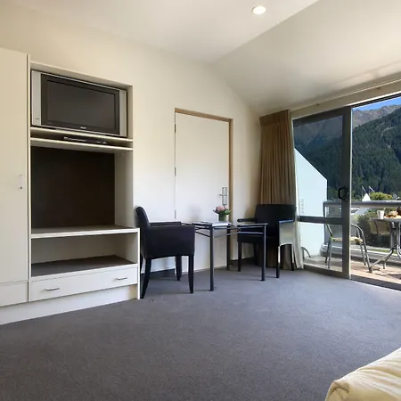 Hurley'S Of Queenstown-2