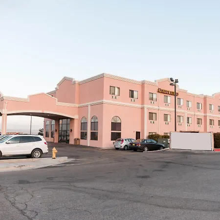 Quality Suites Albuquerque Airport-3