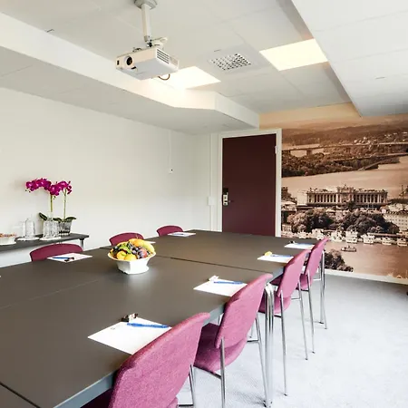 Best Western Plus Park Airport Hotel-2