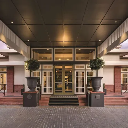 Hotel Kurrajong Canberra-3