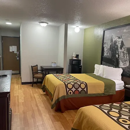 Super 8 By Wyndham Amarillo Central Tx-2