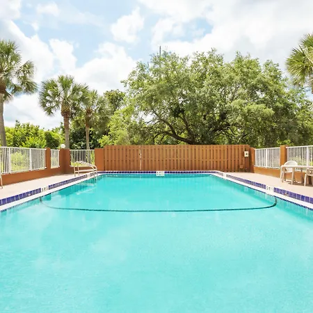 Super 8 By Wyndham St. Augustine-2
