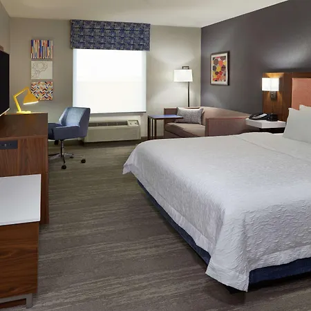 Hampton Inn & Suites Montreal-Dorval-3