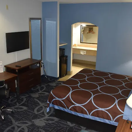 Super 8 By Wyndham Houston Hobby Airport South-3