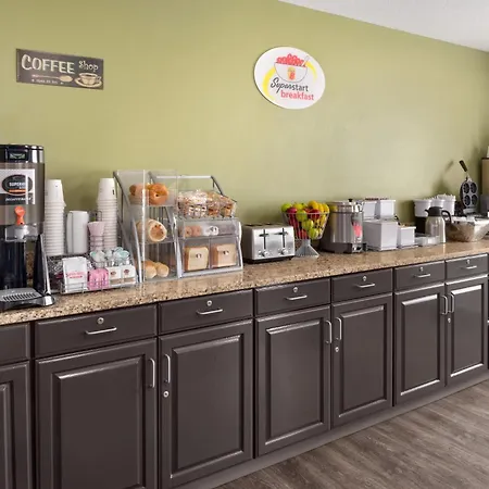 Super 8 By Wyndham Sioux Falls-2