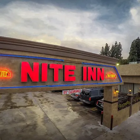 Nite Inn At Universal City - Walking Distance To Universal Studios Hollywood-2