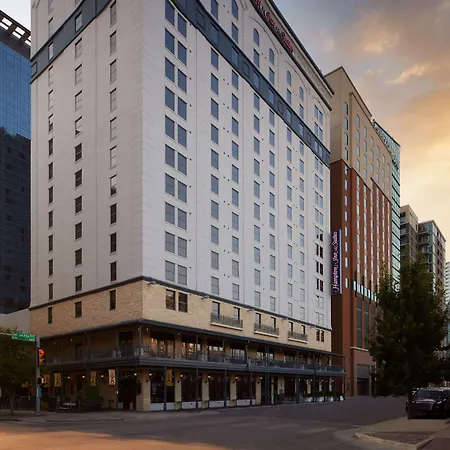 Hampton Inn & Suites Austin - Downtown-2