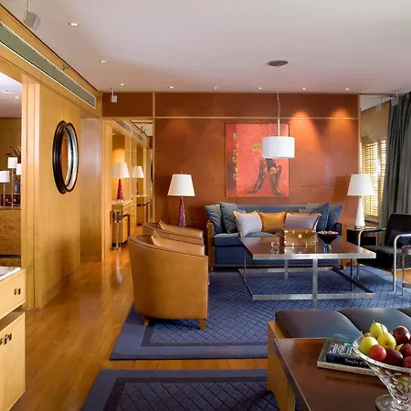 Taj Lands End-3