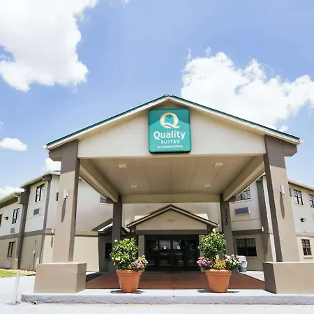 Quality Suites Houston Hobby Airport-2
