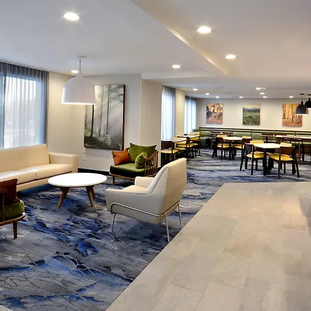 Fairfield Inn Greensboro Airport-3