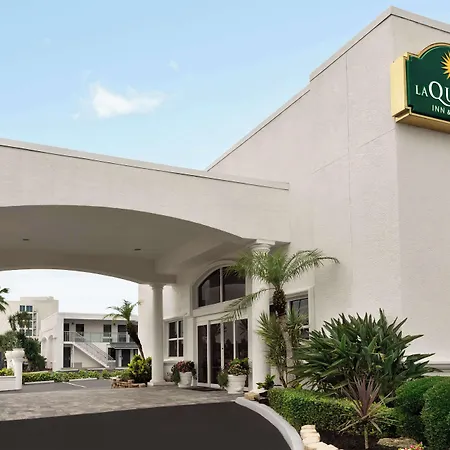 La Quinta By Wyndham Oceanfront Daytona Beach-3