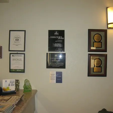 Best Western Plus Springfield Airport Inn-3