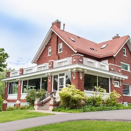 Historic Gg Barnum Mansion By Heirloom Boutique Collection-3