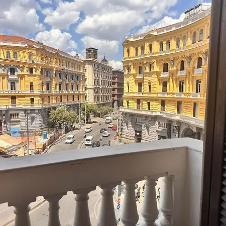 Naples Plaza Duomo-3
