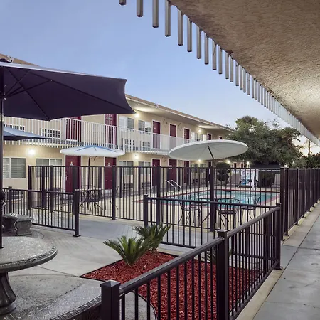 Dream Inn-2