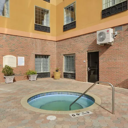 Country Inn & Suites By Radisson, Rj Stadium - Tampa Airport East-2