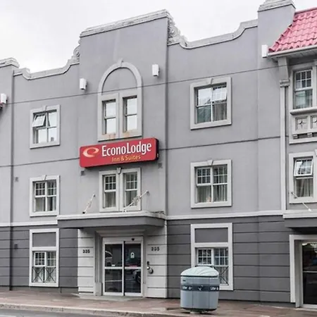 Econo Lodge Inn & Suites Downtown-3