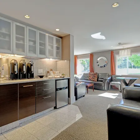 Helm'S Inn-2