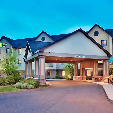 Holiday Inn Express & Suites Bradley Airport By Ihg-2