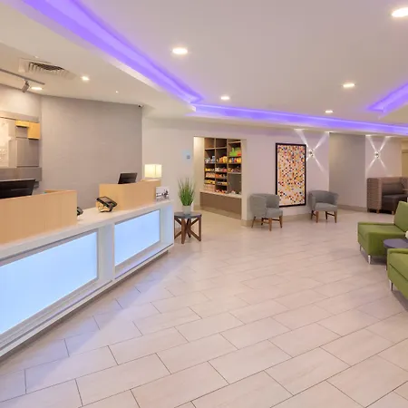 Holiday Inn Express & Suites Bradley Airport By Ihg-3