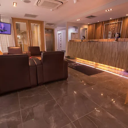 The Continental Hotel And Spa, Heathrow-3