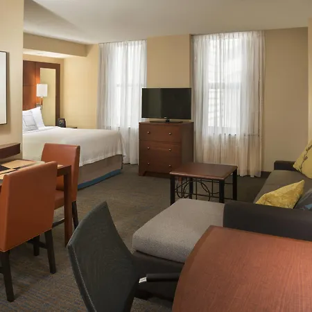 Residence Inn By Marriott Toronto Downtown / Entertainment District-3