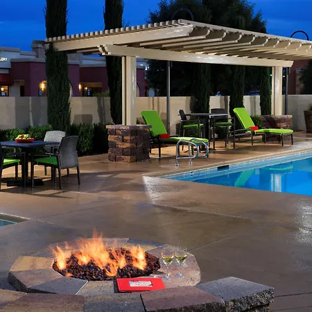 Hampton Inn & Suites Las Vegas South-2