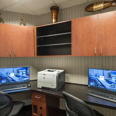 Hampton Inn & Suites Fort Myers-Colonial Boulevard-3