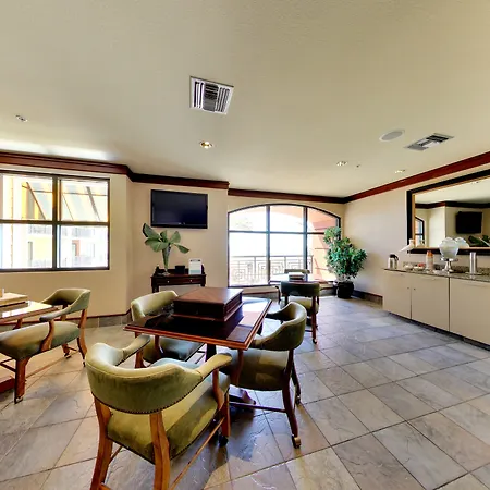 Emerald Grande Condominiums At Harborwalk Village-3