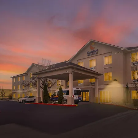 Comfort Inn & Suites Airport Convention Center-3