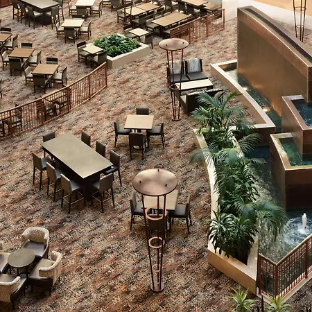 Embassy Suites East Peoria Hotel And Riverfront Conference Center-2