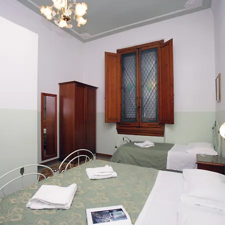 Hotel Desiree-2
