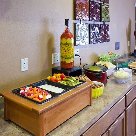 Expressway Suites Fargo-2