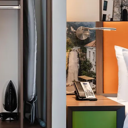 Hampton By Hilton Bogota Airport-3