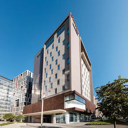 Hampton By Hilton Bogota Airport-2