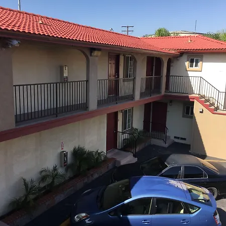 Econo Lodge Long Beach I-405-2
